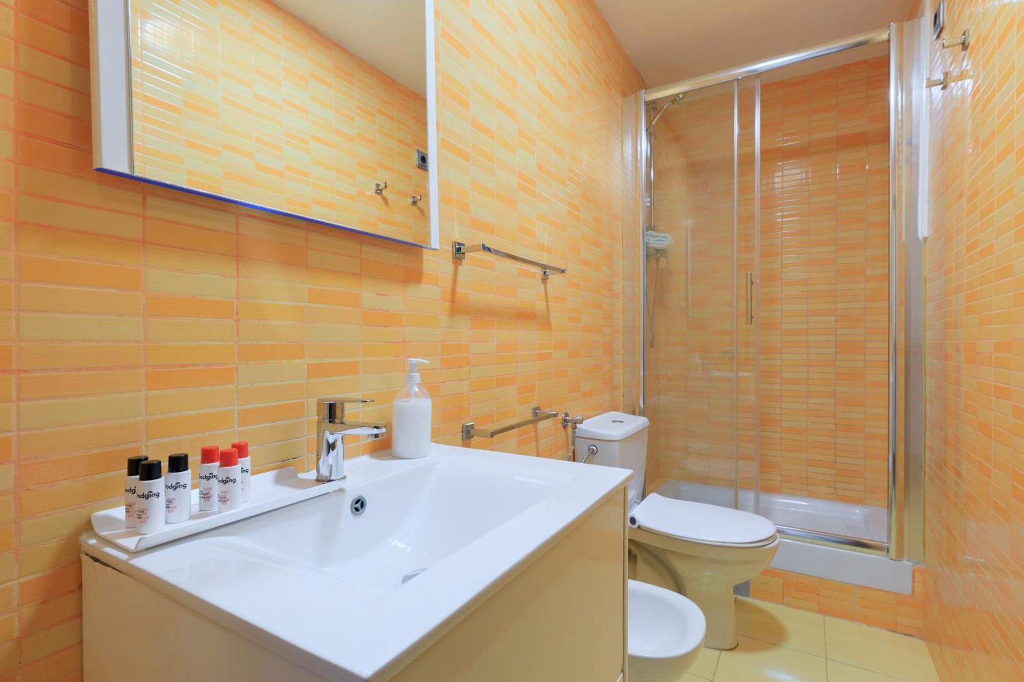 Housalia Corsega - Apartment 3 Bedrooms Next To Sagrada Familia บาร์เซโลนา ภายนอก รูปภาพ